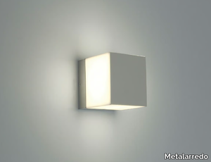 KUBO - LED methacrylate wall lamp _ Metalarredo