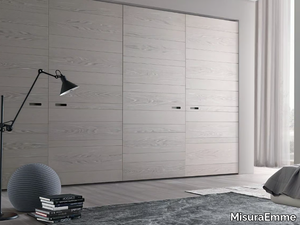 LEXINGTON - Custom wooden wardrobe with coplanar doors _ MisuraEmme