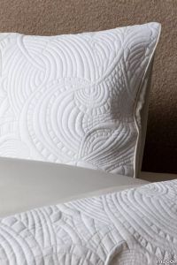 Embroidered Dodo Pavone Bed Pillows 