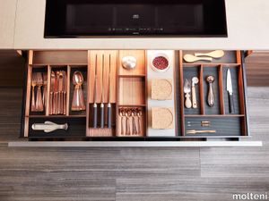 Walnut Drawers Accessories