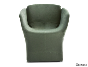 BLOOMY - Easy chair with armrests with removable cover _ Moroso