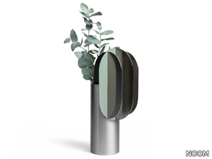 GABO VASE CS11 - Stainless steel vase _ NOOM