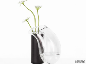 GUTTA BOON CS1 - Blown glass vase _ NOOM