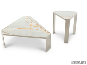 MONET - Triangular marble coffee table _ NICOLINE