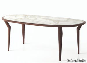 GUTTA - Oval table with Carrara marble top and walnut base _ Natuzzi Italia