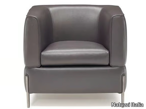 ANTEPRIMA - Leather armchair with armrests _ Natuzzi Italia