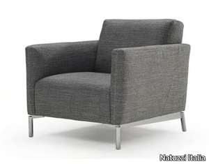 TRATTO - Upholstered armchair with armrests _ Natuzzi Italia