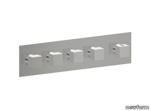 4-WAY OUT THERMOSTATIC SELECTORS 67644E - Thermostatic 5 hole shower mixer _ newform