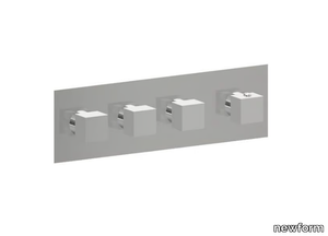 3-WAY OUT THERMOSTATIC SELECTORS 67643E - Thermostatic 4 hole shower mixer _ newform