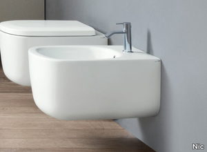 OVVIO - Wall-hung ceramic bidet _ Nic