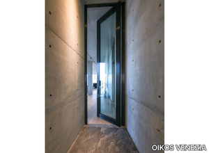 NOVA - Pivot door with glass Thermal insulation class 3 _ OIKOS VENEZIA