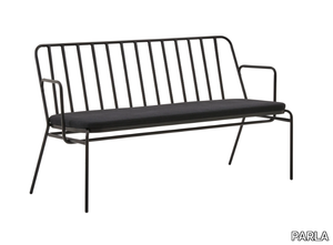 PALM A - Painted metal garden bench with armrests _ PARLA