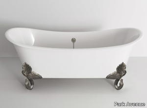 COOPER SWAN - Freestanding oval cast iron bathtub _ Park Avenue