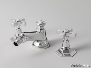 CROWE - 3 hole bidet tap with swivel spout _ Park Avenue