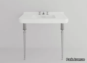 ROCKEFELLER & LEGS ALEXA - Oval console ceramic washbasin _ Park Avenue