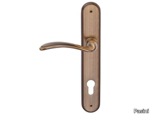 DIANDRA CLASSIQUE - Brass door handle on back plate with lock _ Pasini