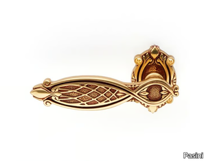 RAMSES CLASSIQUE - Brass door handle on rose _ Pasini