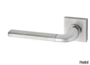 HOLIDAY EASY - Zamak door handle on rose _ Pasini