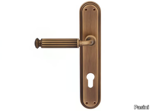 METEOR CLASSIQUE - Brass door handle on back plate with lock _ Pasini