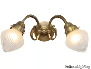 LYON II - Brass wall lamp _ Patinas Lighting