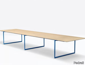 TOA CONFERENCE - Rectangular aluminium and wood meeting table _ Pedrali