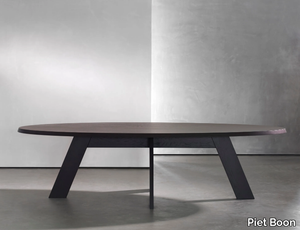 IDS - Oval wooden dining table _ Piet Boon