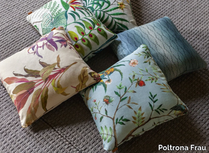 I CUSCINI DECORATIVI - Fabric cushion _ Poltrona Frau