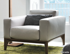 FELLOW - Leather armchair with armrests _ Porada