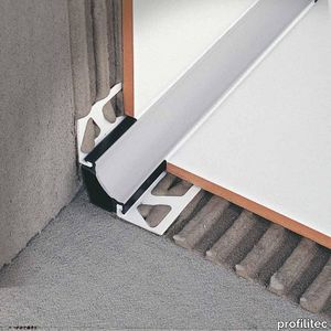 COFLEX CR: hygienic connection between floors and walls