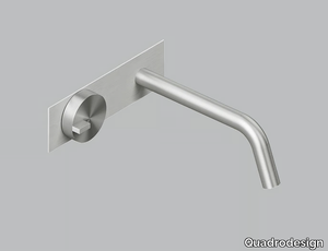 Q. 18 11R - Wall-mounted stainless steel washbasin mixer _ Quadrodesign