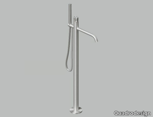 MODO 17 62 - Floor standing stainless steel bathtub mixer with hand shower _ Quadrodesign