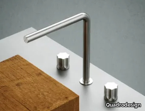 MODO 17 07V - 3 hole washbasin mixer _ Quadrodesign