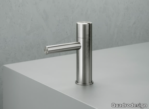 STEREO 16 01 - Countertop washbasin mixer _ Quadrodesign