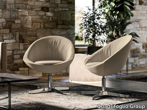 AGIO - Upholstered with 4-spoke base easy chair with armrests _ Quadrifoglio Group