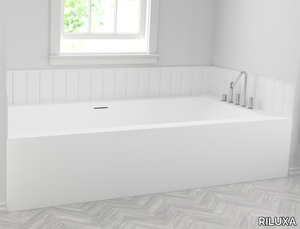 B-FLAT - Built-in custom Corian® bathtub _ RILUXA