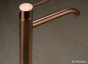 DIAMETRO35 BRUSHED ROSE GOLD - Countertop single handle washbasin mixer _ RITMONIO