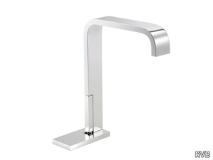 ANDREW - Countertop 1 hole washbasin mixer with plate _ RVB