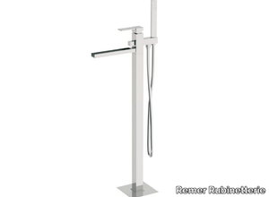 QUBIKA CASCATA - Floor standing bathtub mixer _ Remer Rubinetterie