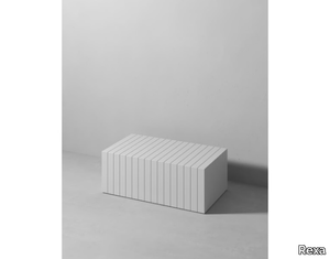 SMALL TABLE - Corian® garden side table _ Rexa