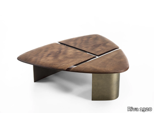 KAURI DELTA - Triangular coffee table with wood and resin top _ Riva 1920