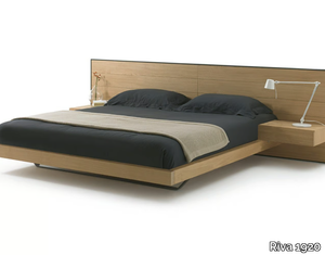 RIALTO - Wood veneer bed with integrated nightstands _ Riva 1920