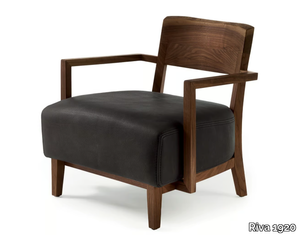 WILMA - Leather and solid wood easy chair with armrests _ Riva 1920