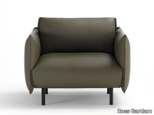 HEARTH LOFT - Leather armchair with armrests _ Ross Gardam