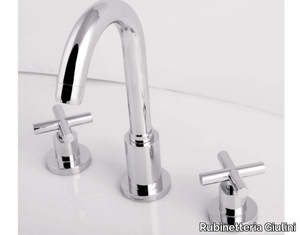 G3 - F7612A - 3 hole countertop washbasin tap with adjustable spout _ Rubinetteria Giulini