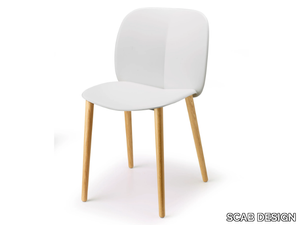 NATURAL MENTHA - Recycled plastic chair with wooden legs _ SCAB DESIGN