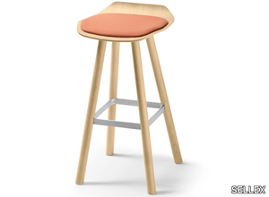 SET - Trestle-based wooden stool with integrated cushion _ SELLEX