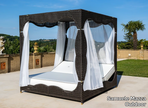 WEZEN - Canopy resin garden bed _ Samuele Mazza Outdoor