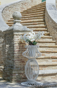 SOLE - High iron garden vase _ Samuele Mazza Outdoor