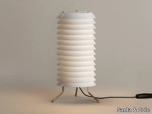 MAIJA - LED table lamp with dimmer with metallic lampshade _ Santa & Cole