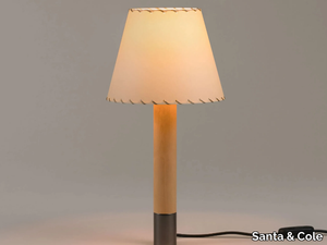 BÁSICA M1 - LED birch table lamp _ Santa & Cole